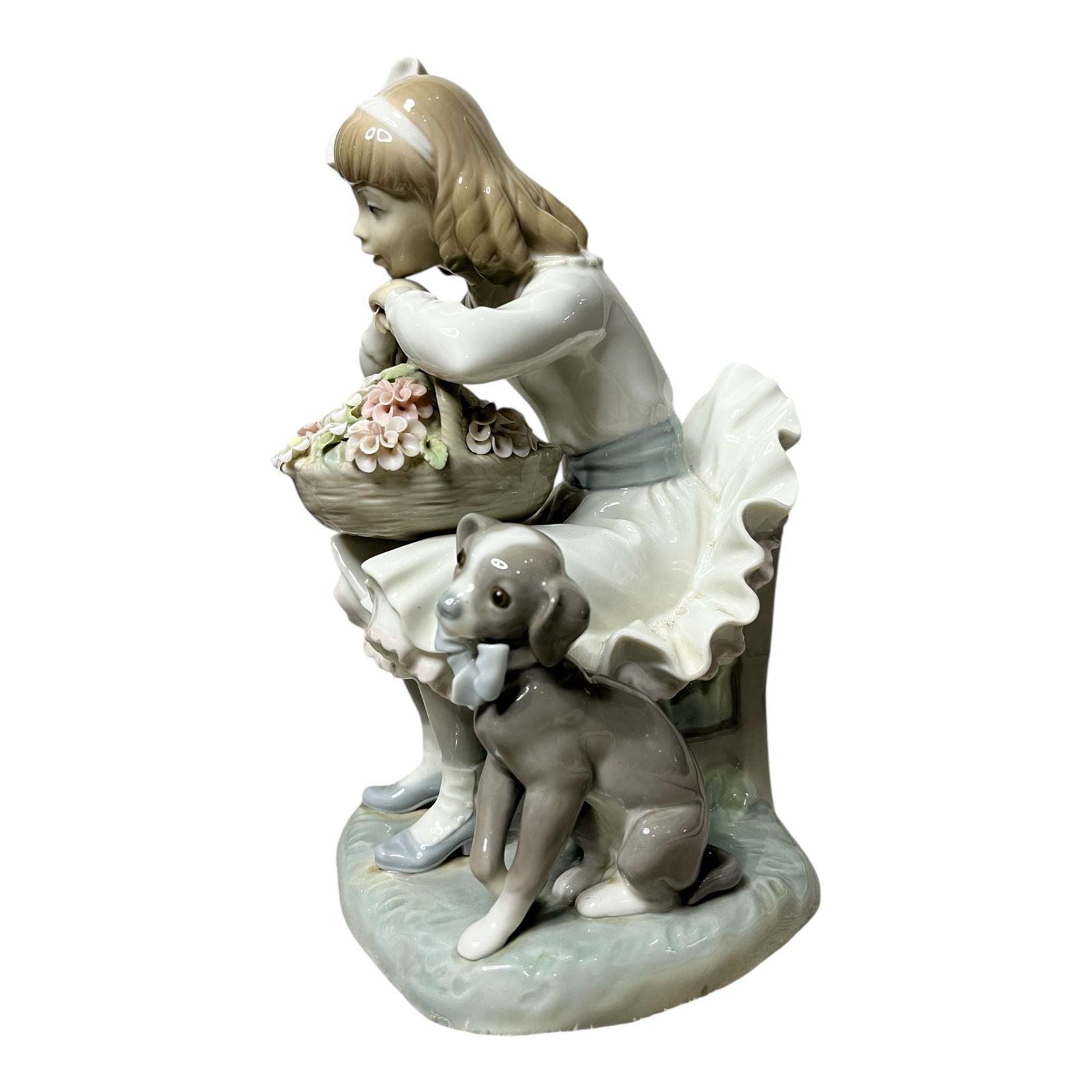 Niña con flores